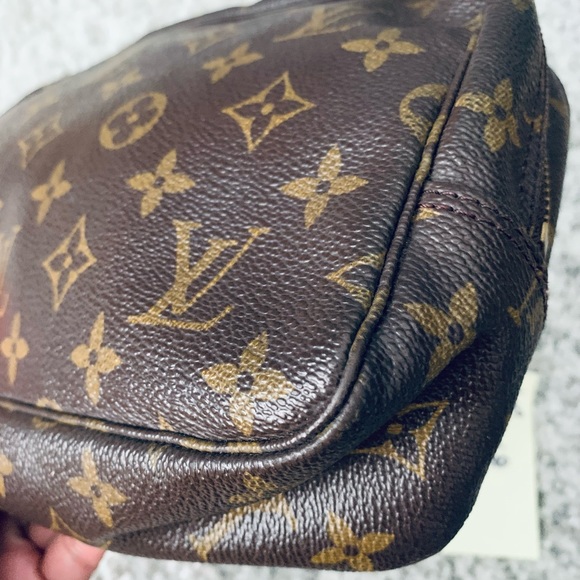 Louis Vuitton Trousse 28 - Picture 7 of 10